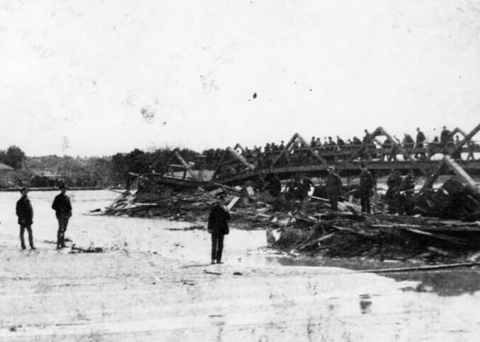 First Street Bridge Collapse 1884